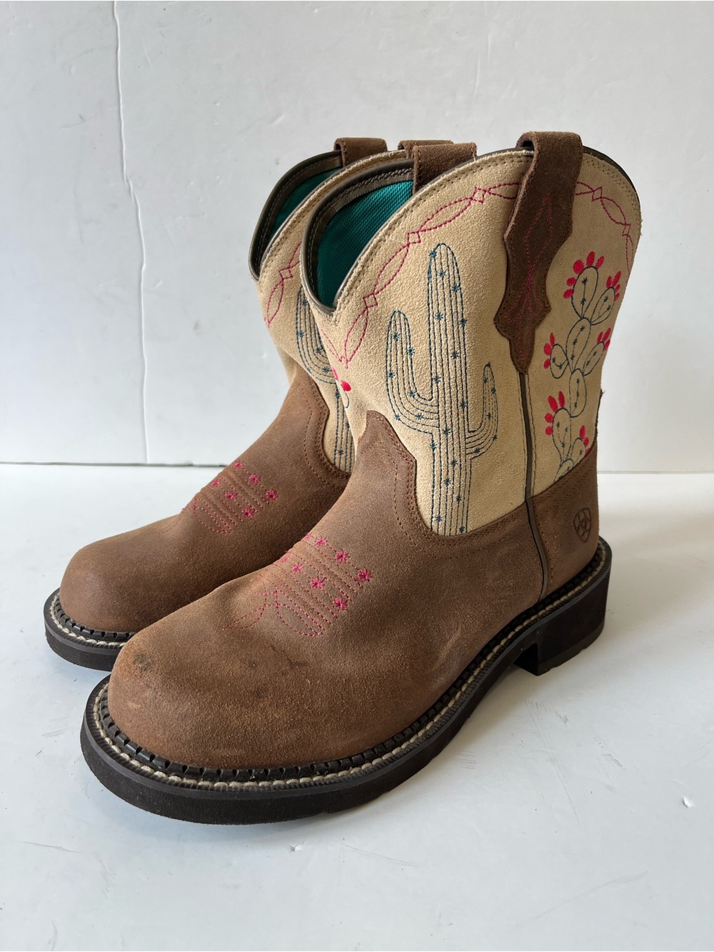 Ariat fatbaby Women’s Brown Suede Cream Cactus Western Boots size 8B